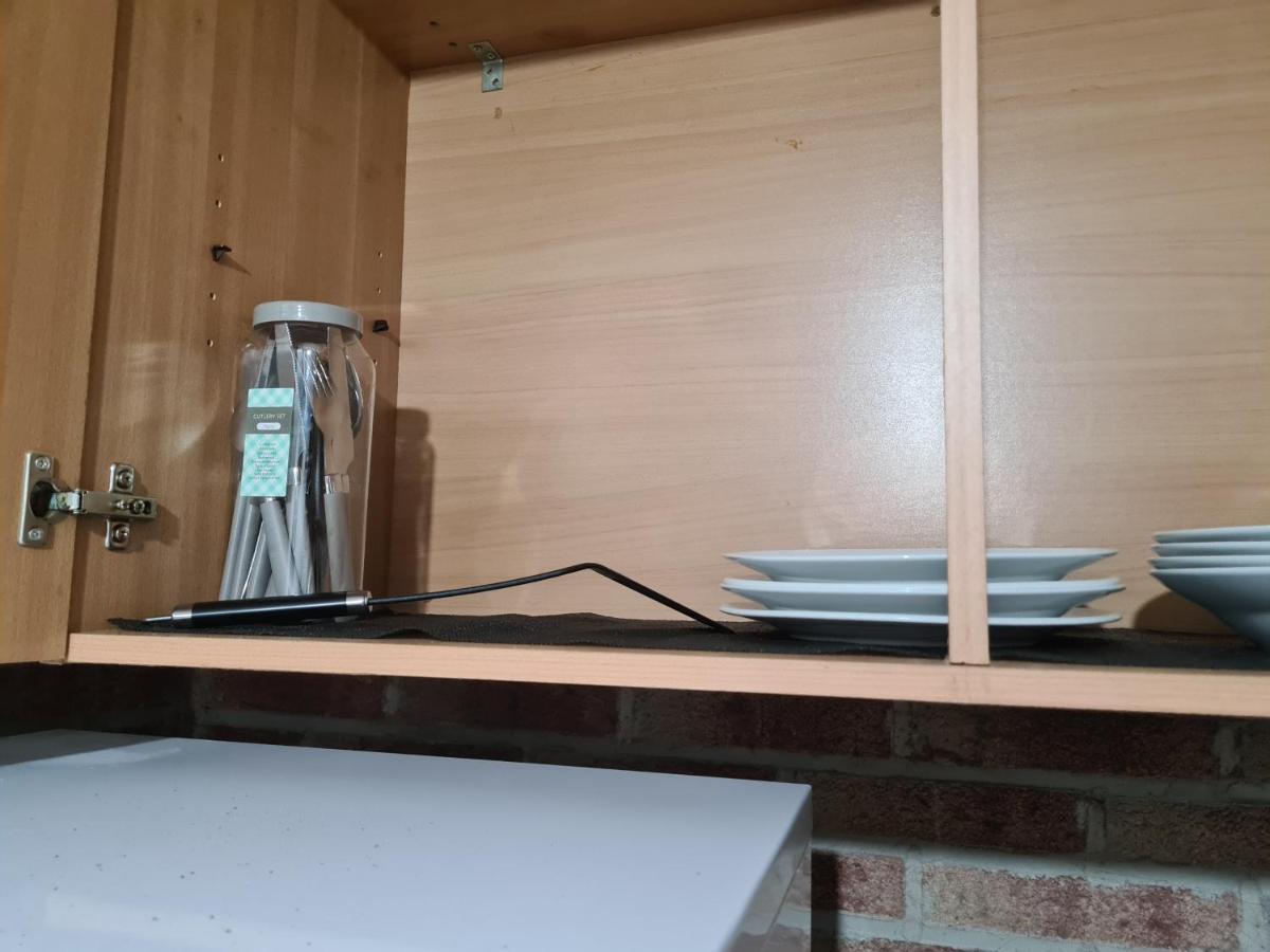 Cosy 1&2 parking wifi ménage Netflix gratuits Apartman Charleroi Kültér fotó